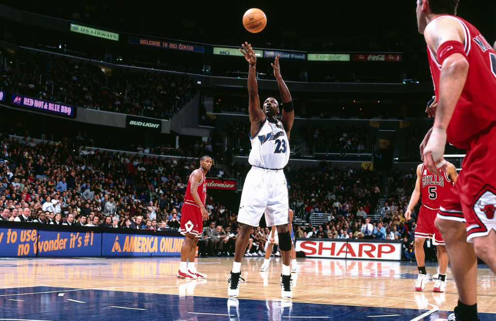 Michael Jordan Joins 30,000 Point Club