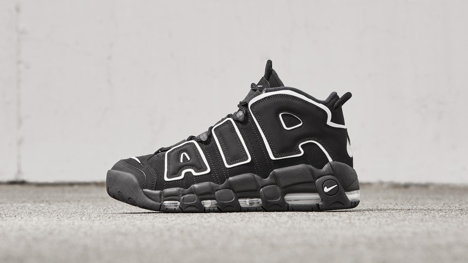 Una vez más Barriga Bonito More Is Better: The Nike Air More Uptempo – Sneaker History - Podcasts,  Footwear News & Sneaker Culture