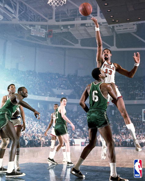 Wilt Chamberlain Grabs a Record 55 Rebounds