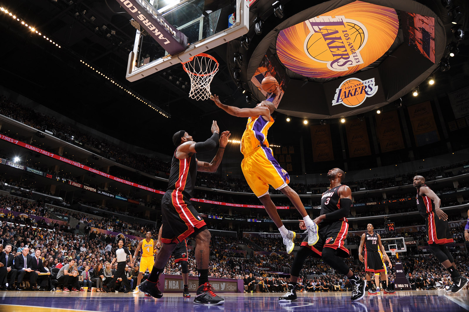 Kobe in Nike Kobe 8 "Home" PE and LeBron in Nike LeBron X "Away" PE