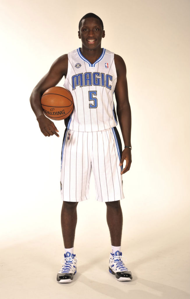 Victor Oladipo Jordan Melo M9 - 2015 Slam Dunk Contest Preview - Photo courtesy of NBA