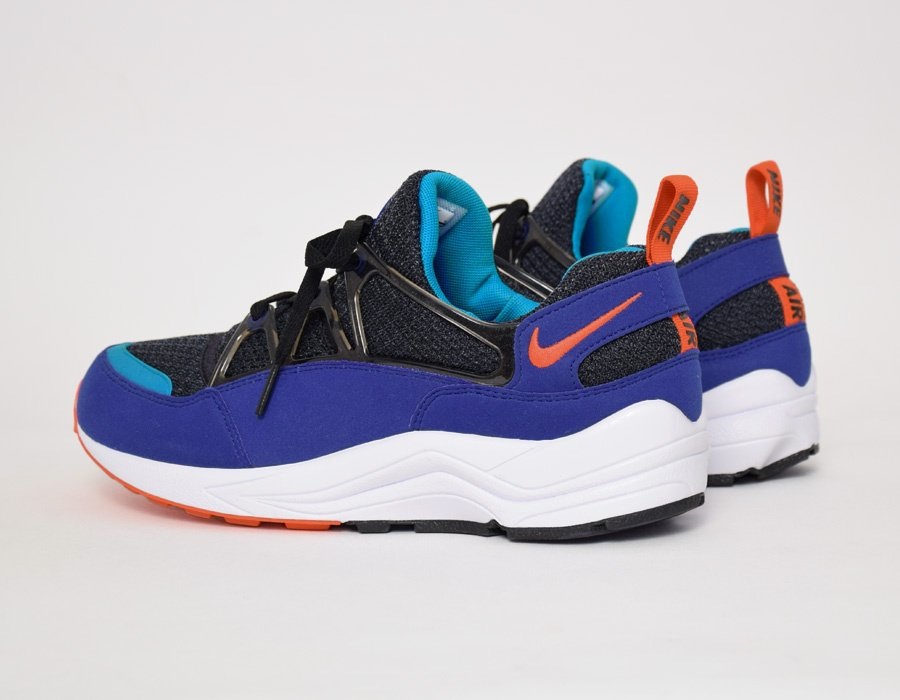 air-huarache-light-ultramarine-1