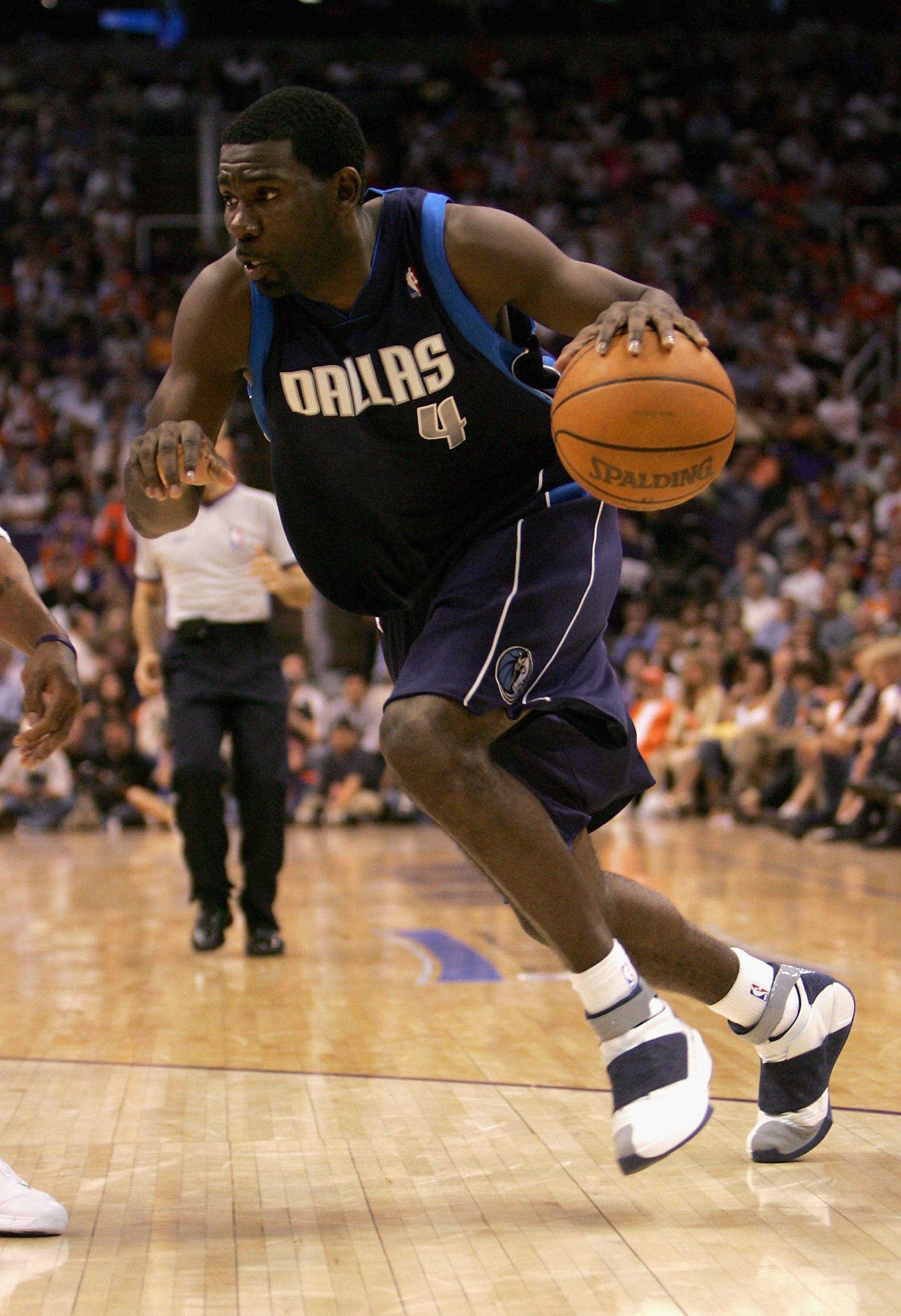 Michael Finley wearing Jordan XX PE(Photo Cred: Stephen Dunn/Getty Images)