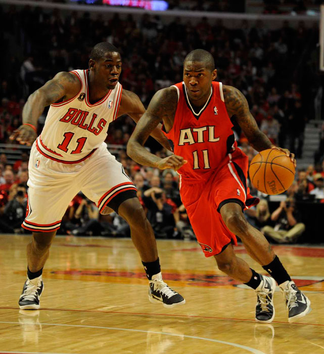 Jamal Crawford playing for the Atlanta Hawks (Photo cred via: Greg Nelson/SI)