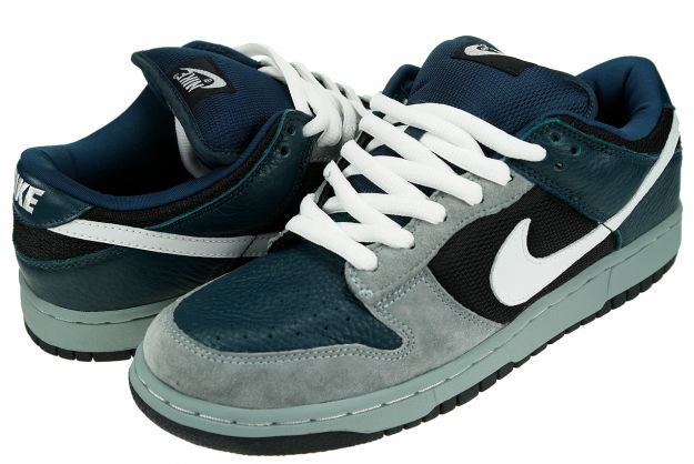Nike SB Dunk Low “Futura”