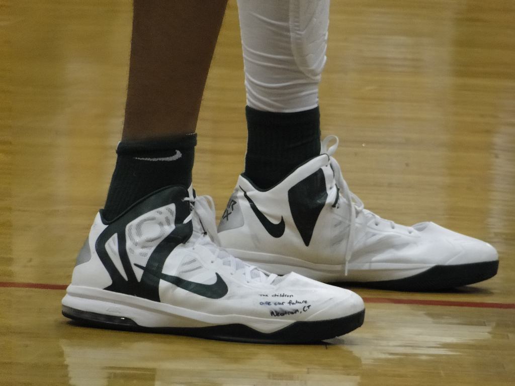 Flashback: Towns’ Sneakers Send Message of Hope