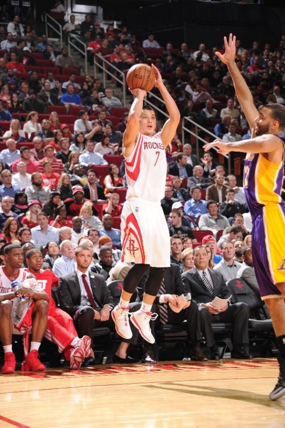 Happy 27th Birthday to Jeremy Lin!
