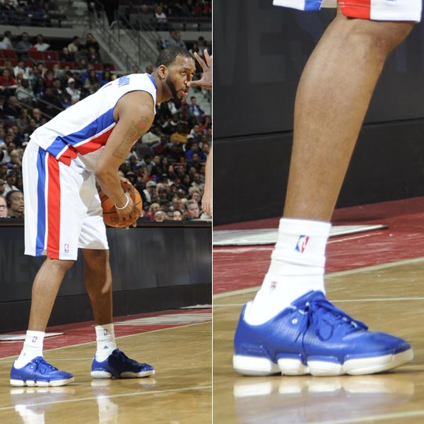 Tracy McGrady wearing the adidas TS Lowmotion in 2011