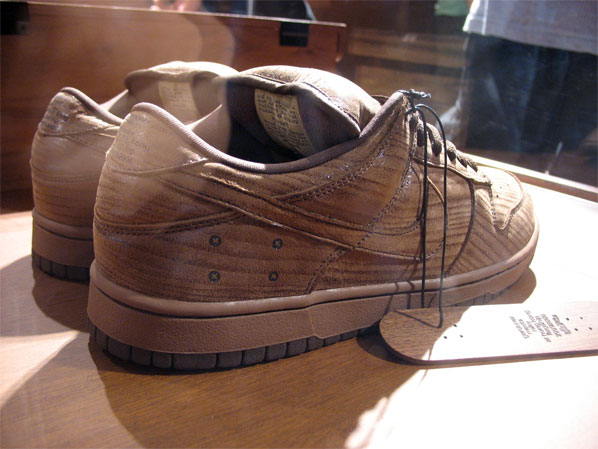 Michael Lau x Nike SB Dunk Low "Gardener meets Nike" Rear Detail