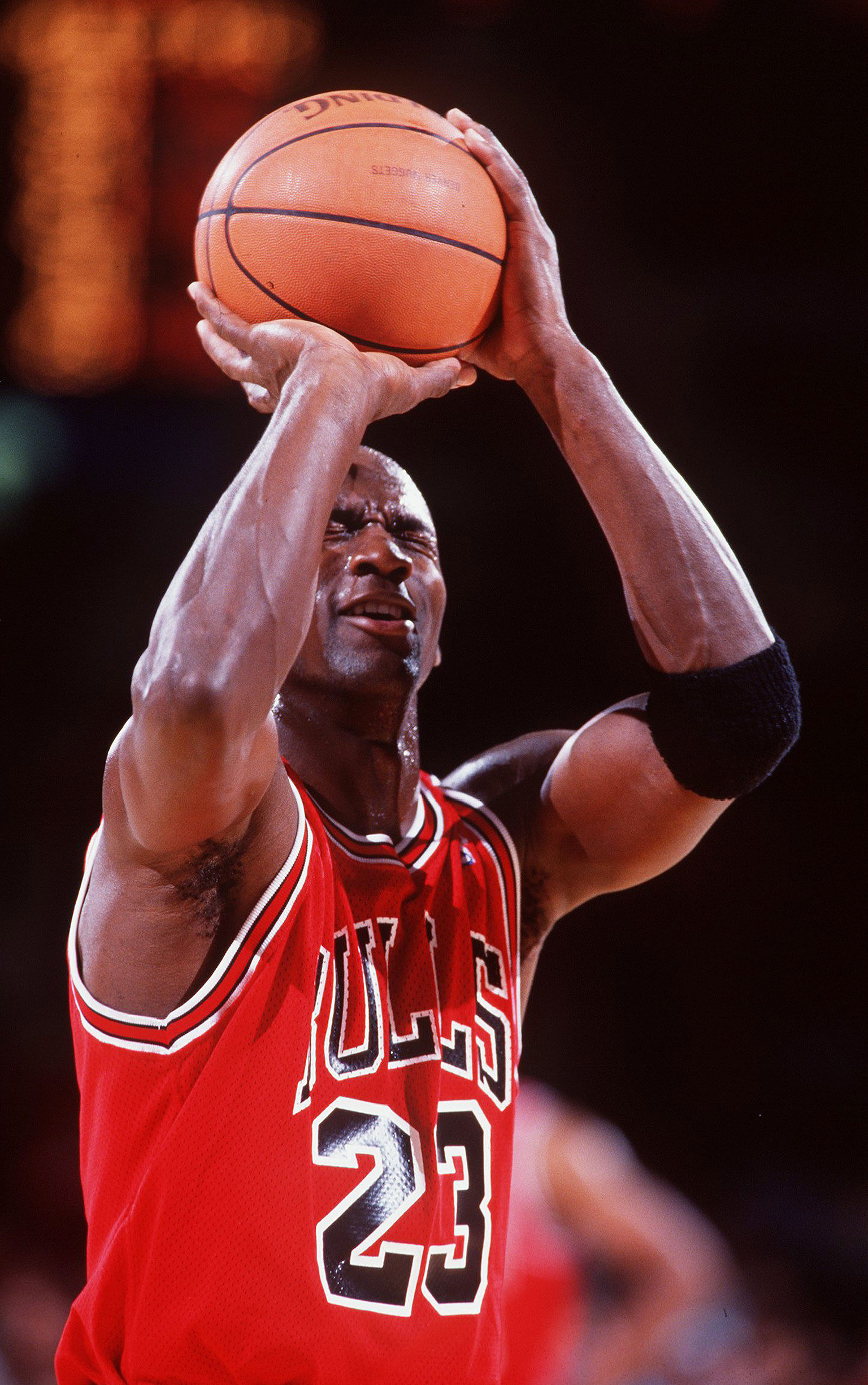 MJ Hits Closed-Eye Free Throw in Air Jordan 6 “Carmine”