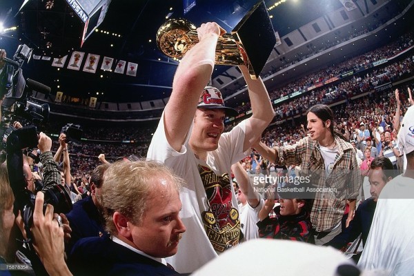 Happy Birthday Luc Longley, the Centerpiece of the 72-10 Season
