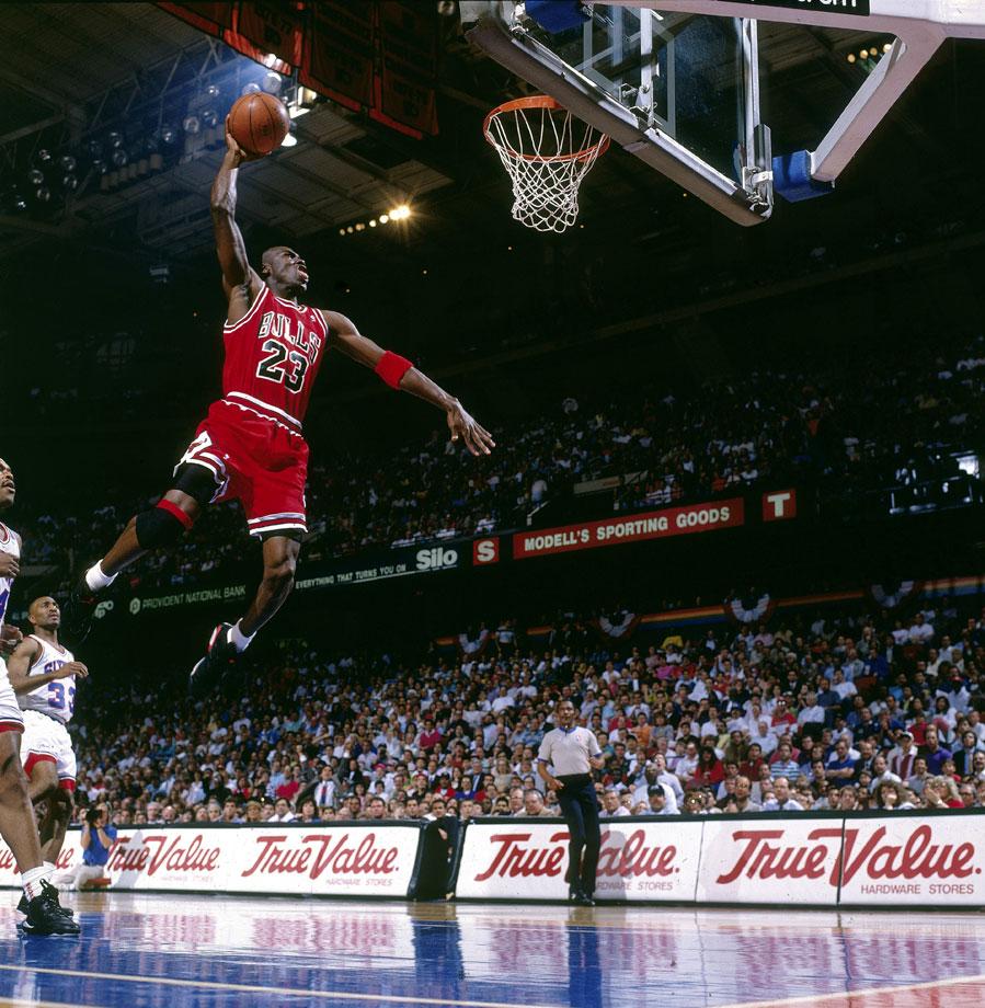 Michael Jordan Photos: MJ Dunking Against Philadelphia in the Air Jordan 6 "Infrared"