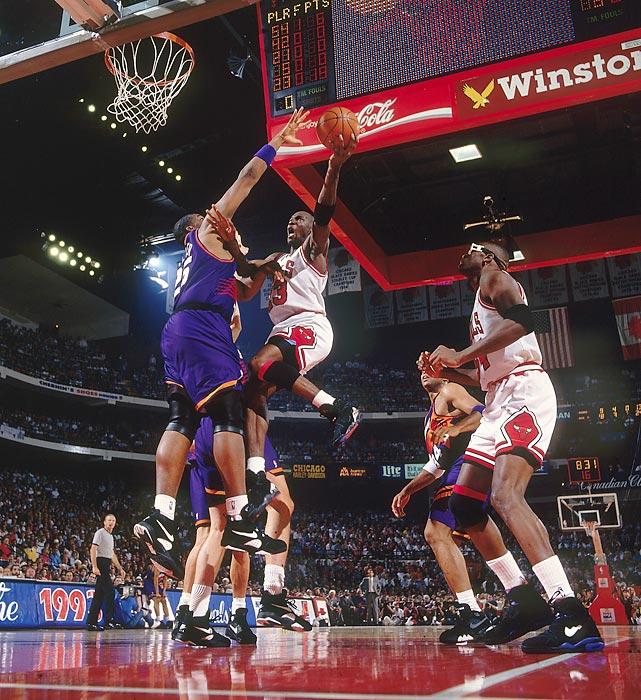 Michael Jordan and the Bulls against the Phoenix Suns in the NBA Finals 1993