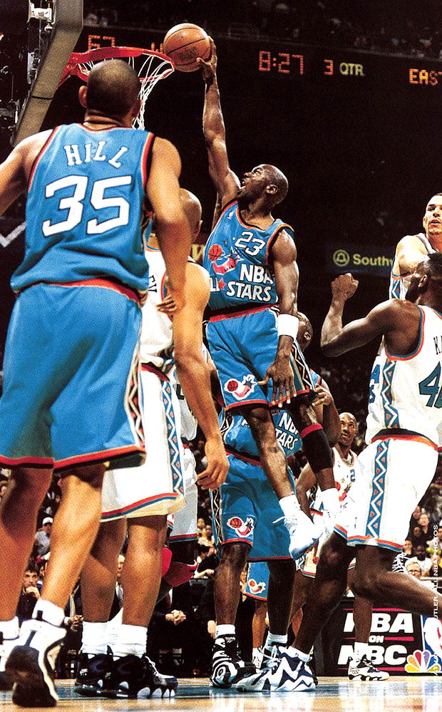 Michael Jordan dunk in Air Jordan 11 "Columbia" 2