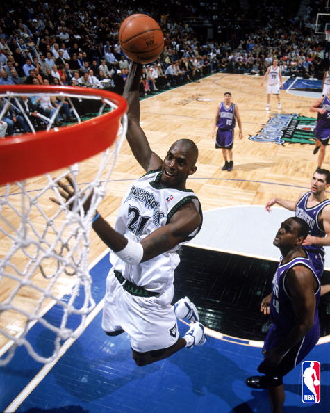On His 28th Birthday 2004 MVP Kevin Garnett Goes Off