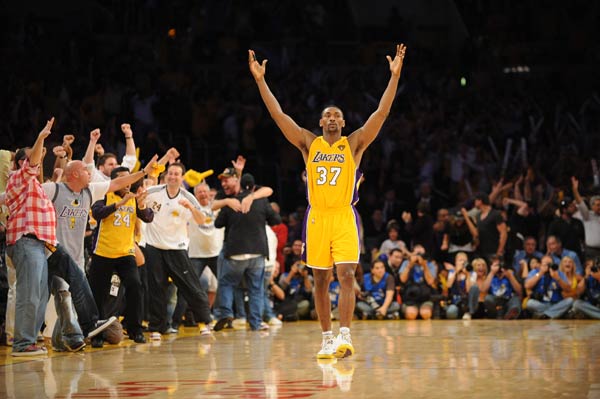 Ron Artest in PEAK Artest II