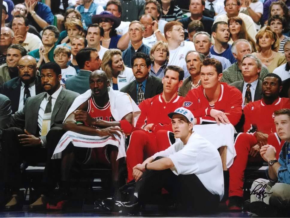 Michael Jordan and Bulls Bench