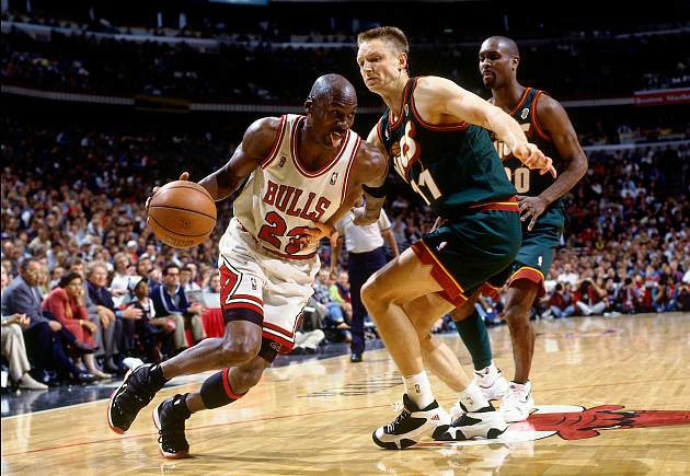 Michael Jordan Detlef Schrempf
