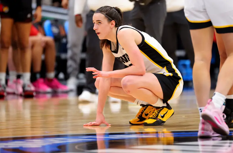 Caitlin Clark’s Indiana Fever Kobe 5 PE is Perfect. But, Also Nike’s Biggest Miss of 2025.